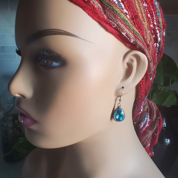 TURQUOISE Blue Green Tear Drop glass Crystal Earring - Picture 6 of 6